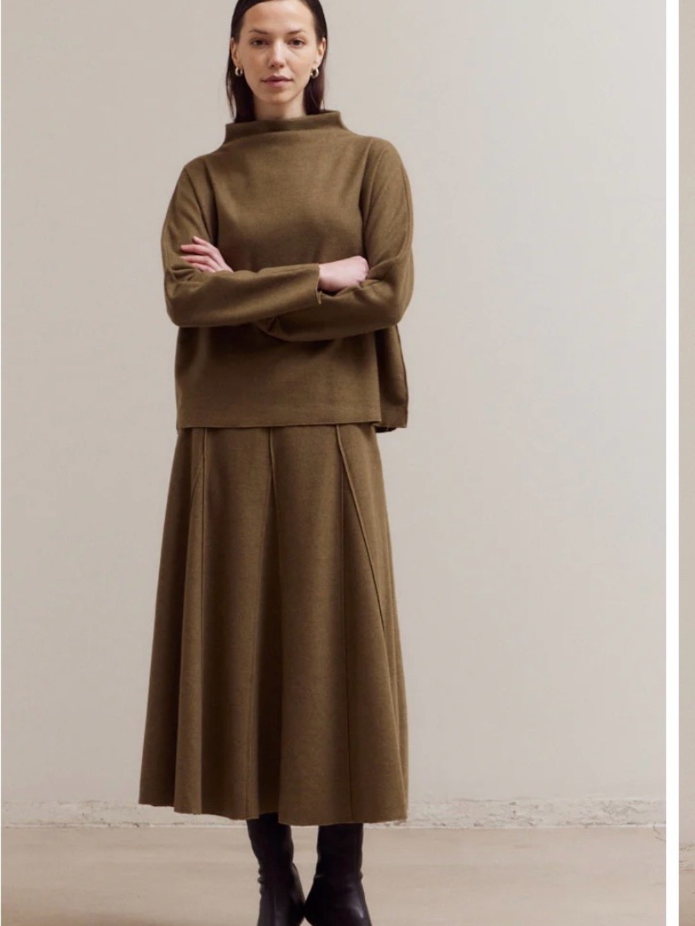 High-Waist Maxi Skirt in Olive Green